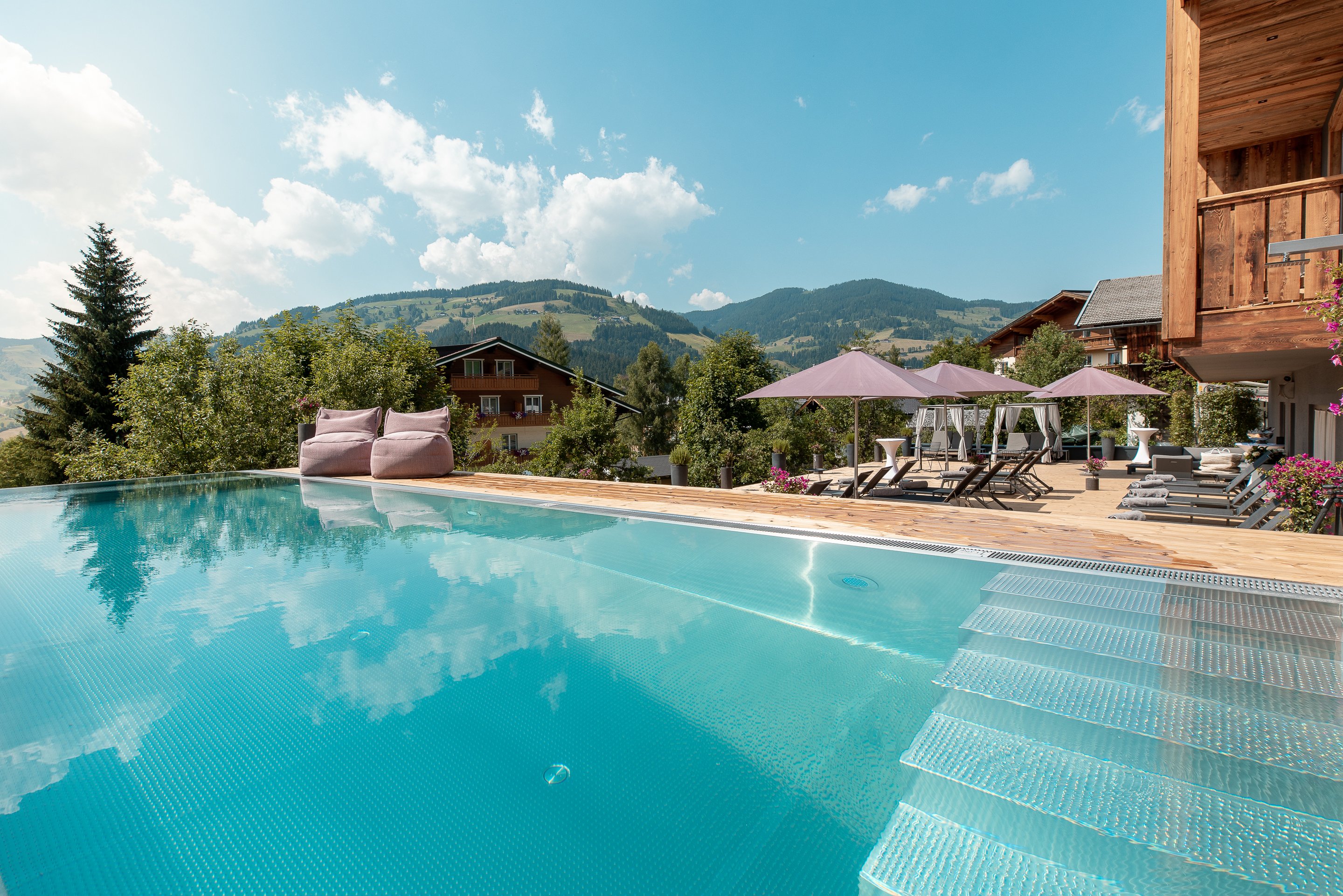Almmonte Sensum Suites Hotels