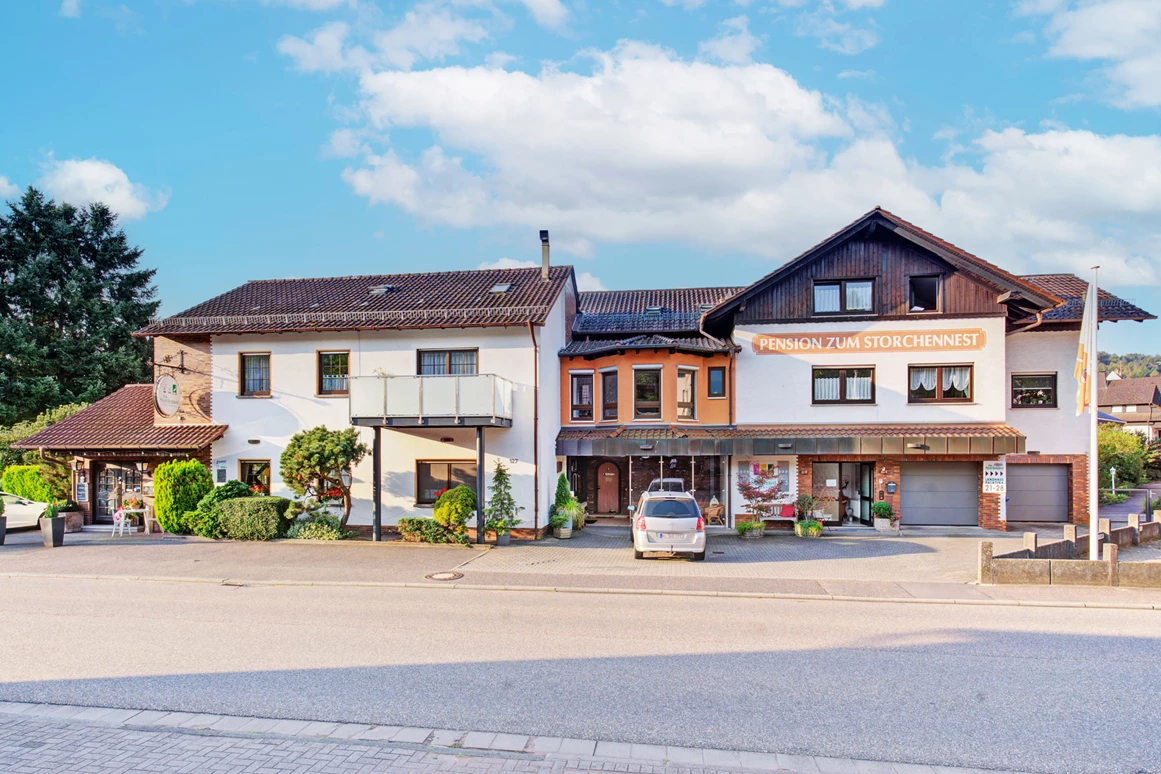 Apartment & Landhotel Zum Storchennest