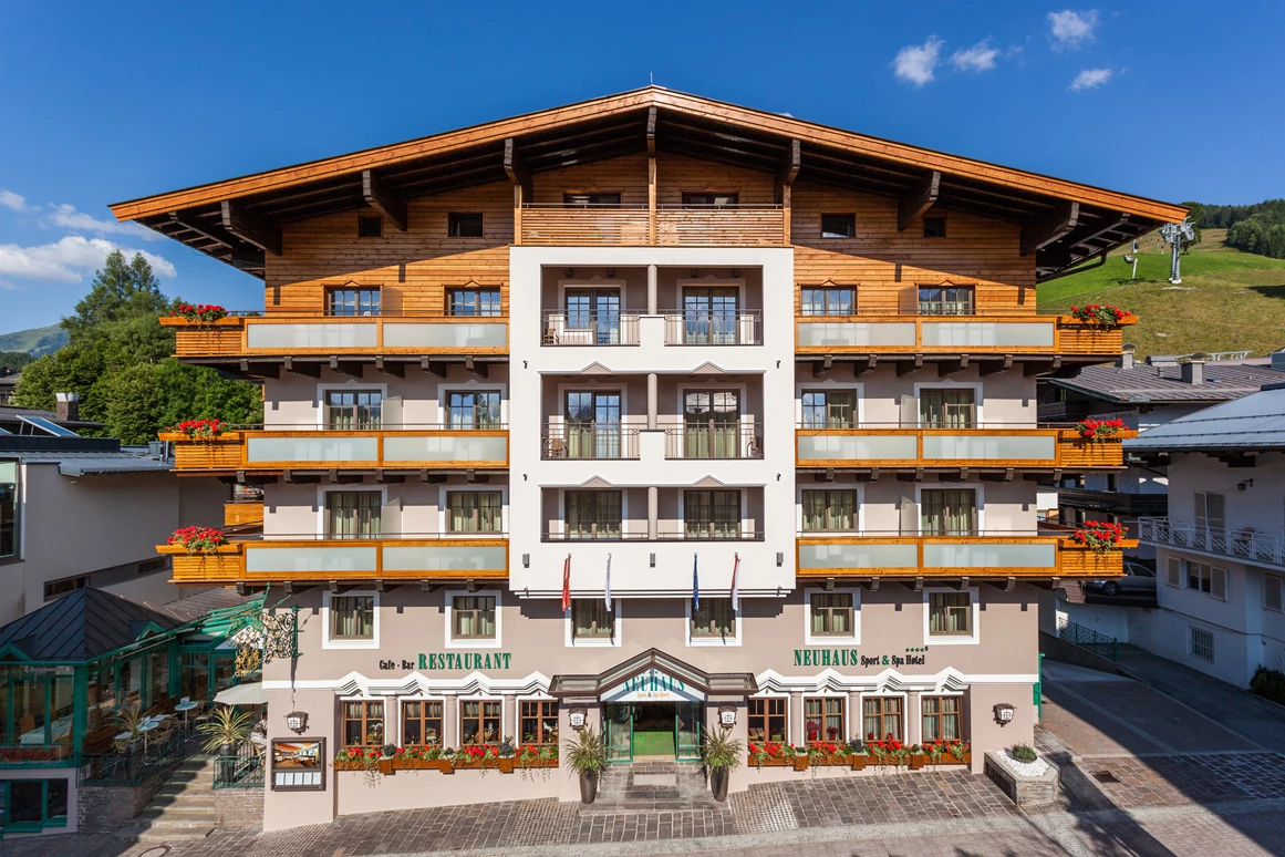 Hotel Das Neuhaus****S