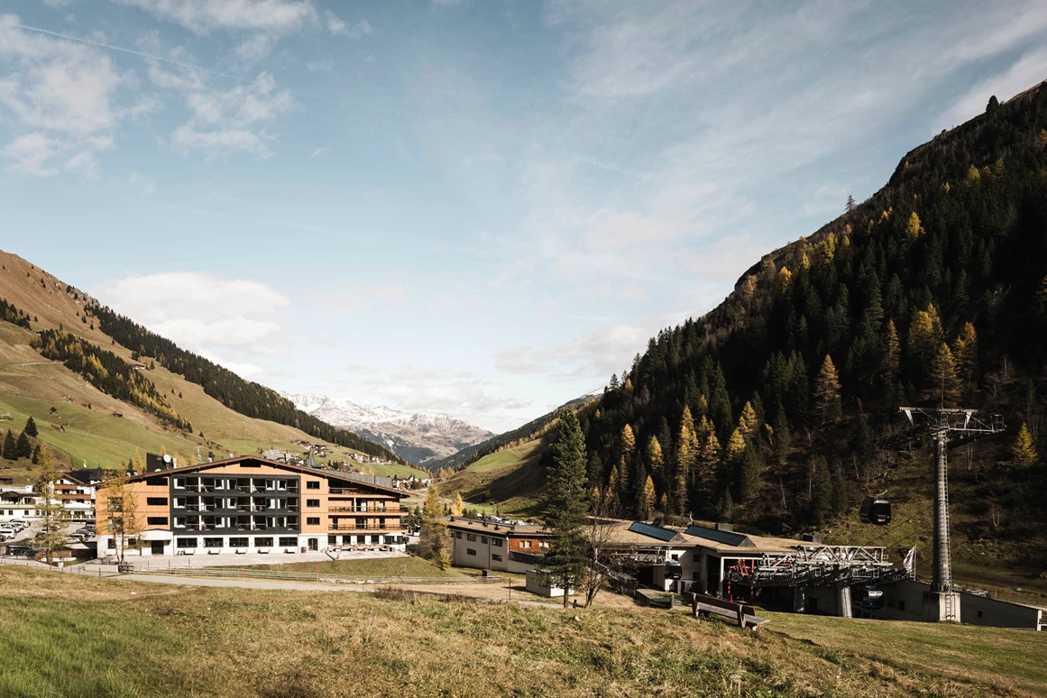 VALARA Alpine Art Hotel