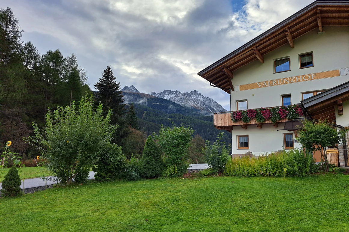 Valrunzhof direkt am Seilbahncenter